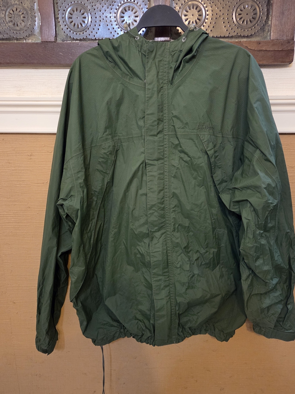 L.L. Bean Olive Green Lightweight Hooded Windbreaker Jacket